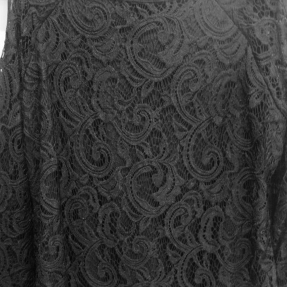 ADRIANNA PAPELL Lace Top - Picture 6 of 7